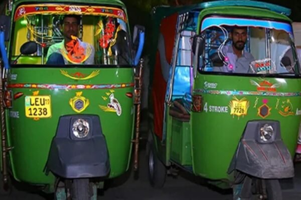 Petrol price jumps, rickshaw drivers take to streets