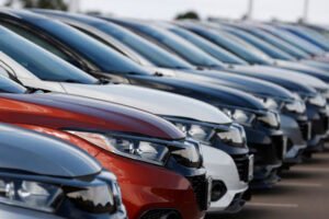 Pakistanis are borrowing more to buy cars as financing hits Rs393bn