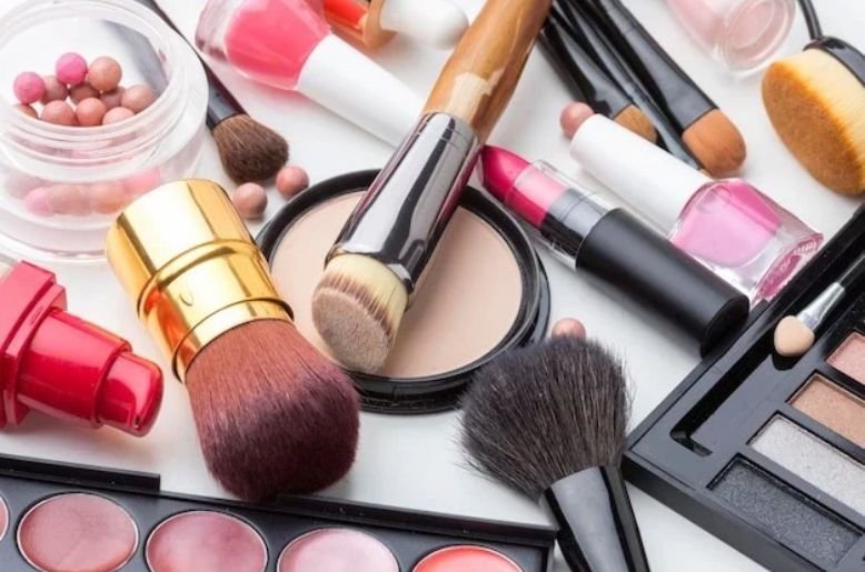 Govt moves to crack down on potentially harmful cosmetics
