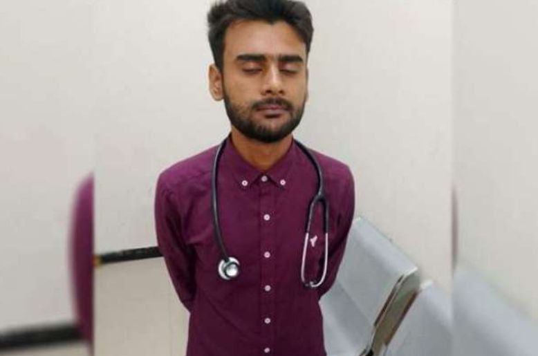 Fake doctor arrested for examining women in Lahore General Hospital’s emergency labor room