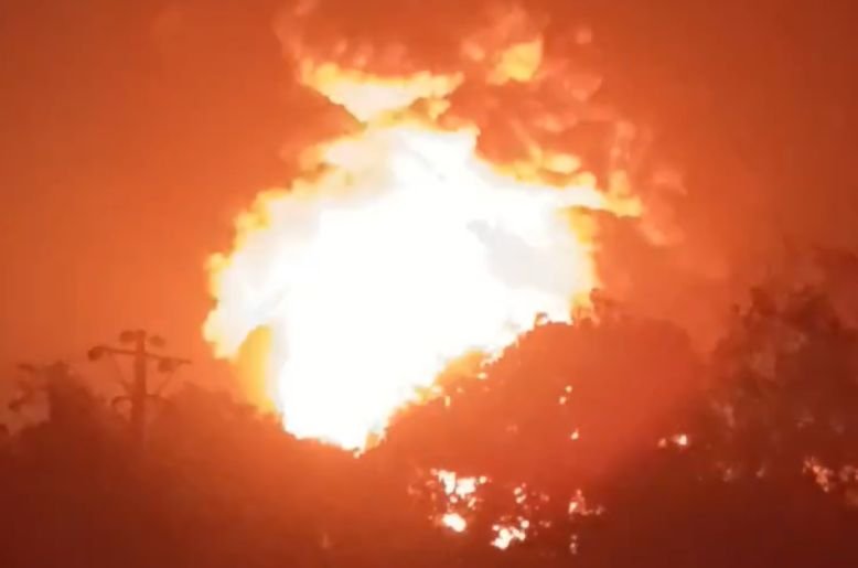 Grid station catches fire at Baloch colony in Karachi