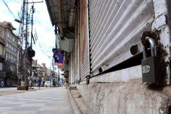 Work from home? Govt considers ‘smart lockdown’