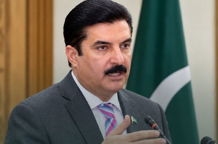 KP governor vows to fight terrorism with public support
