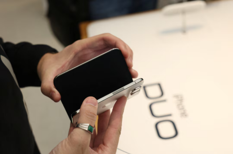 Apple’s Foldable iPhone