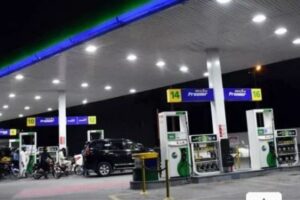 OGRA reduces petrol price, increases diesel rate