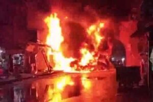 Fire engulfs petrol shops in Lahori Gate area in Peshawar