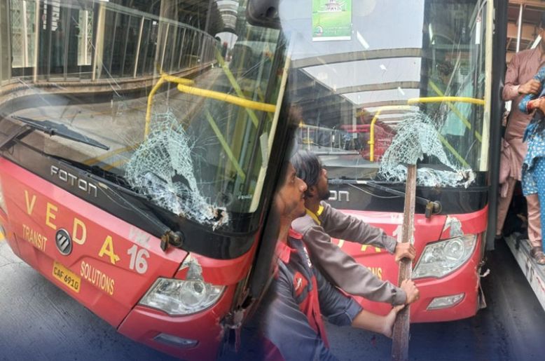 Two Metro buses collide at Lahore’s Azadi Station, 10 injured