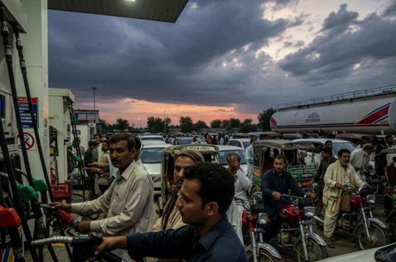OGRA reduces petrol, diesel prices