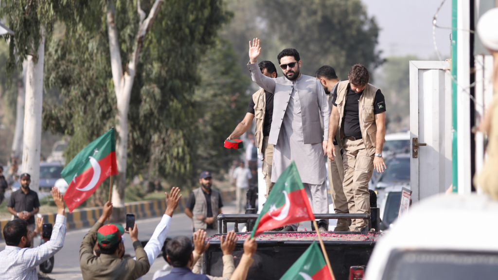 PTI changes long march plan, announces new schedule