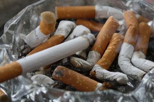 Universities across Pakistan to ban smoking, vaping